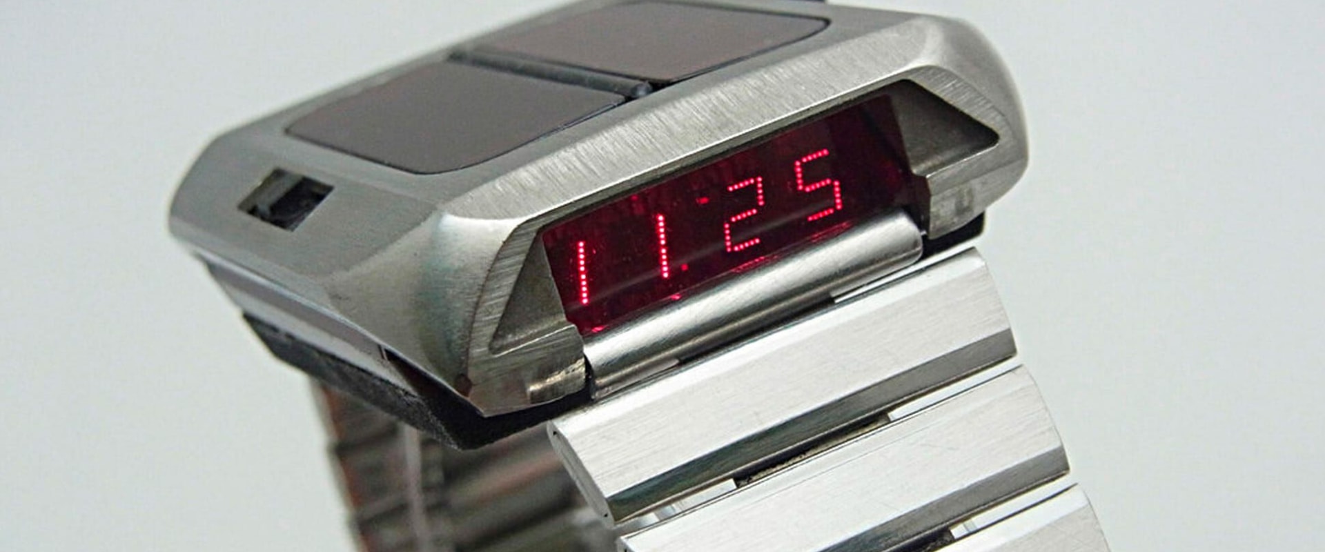 Reviews of Solar-Powered Watches